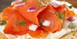 Recipe of Smoked Salmon and Cream Cheese Sandwich