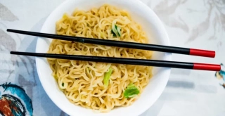 Receta de Sopa de fideos chinos instantáneos