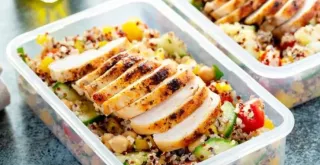 Recipe of Quinoa tabbouleh with chicken breast