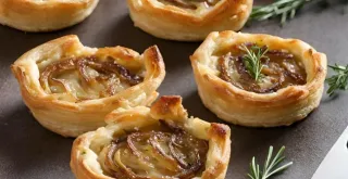 Recipe of Caramelized Onion and Gruyère Tartlets