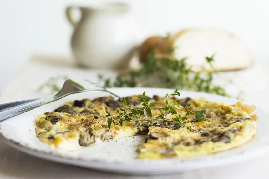 Receta de Tortilla francesa con espinacas y piñones