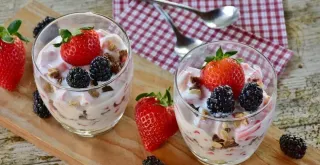 Recipe of Creamy natural yogurt without sugar (Lidl yogurt maker)